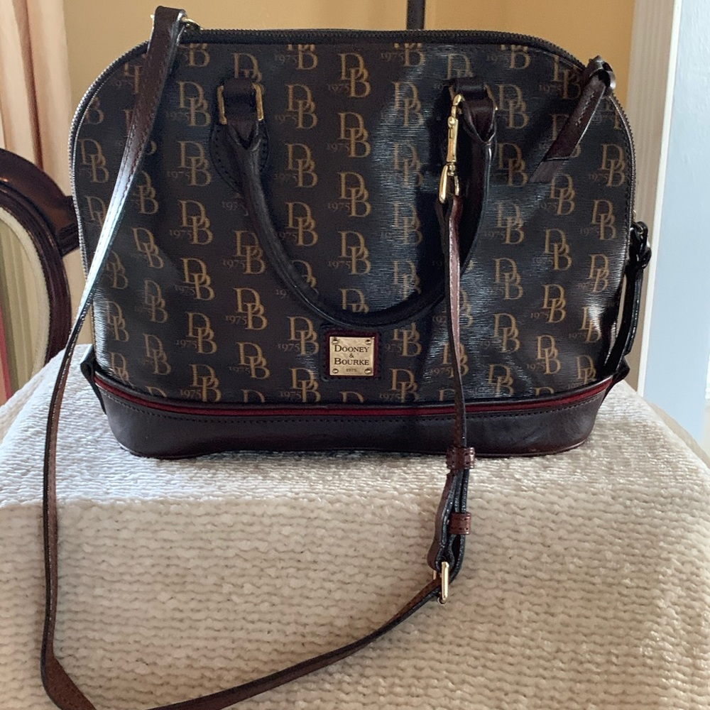 Dooney & Bourke 1975 Signature Classic Satchel